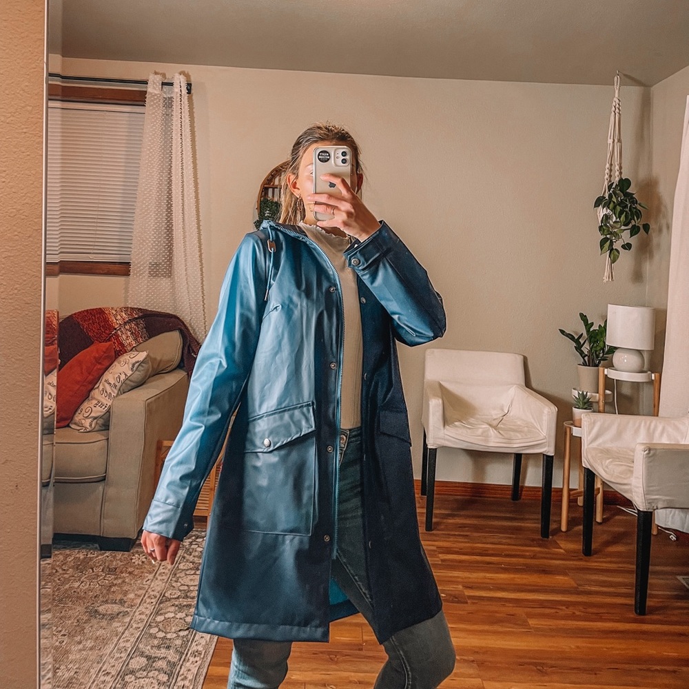 NWT Levi’s Strauss navy blue long rain coat